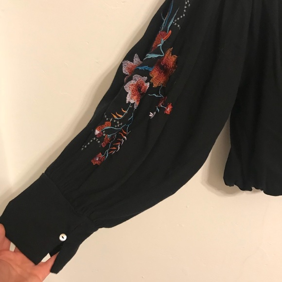 Free People Blouse S Black Floral Embroidery - Picture 2 of 7